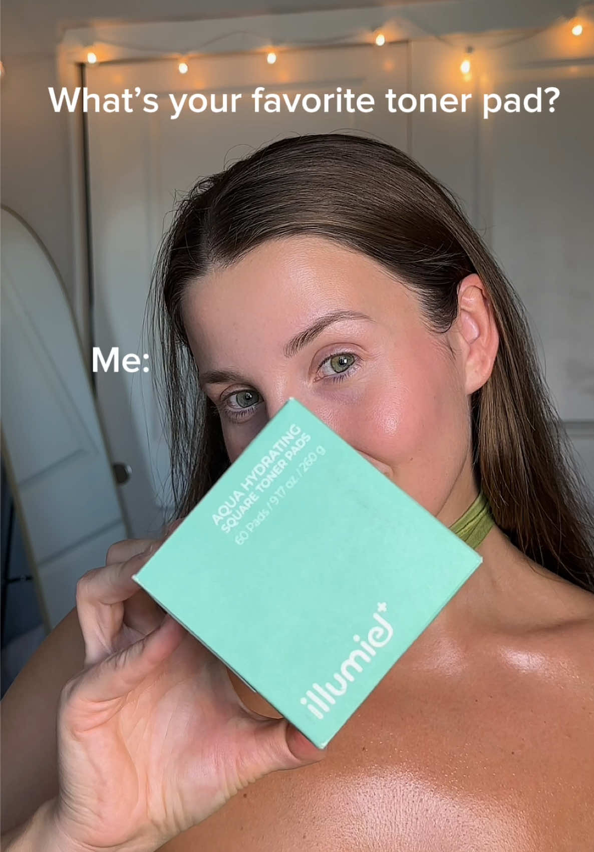 “What’s your favorite toner pad?” Me: Aqua Square Pad by Illumiel 💚 These pads are SO juicy — they drench your skin in moisture and give that fresh glass-skin glow! ✨ #skincare #dryskin #kbeauty #tonerpad #aquasquarepad @illumiel_official