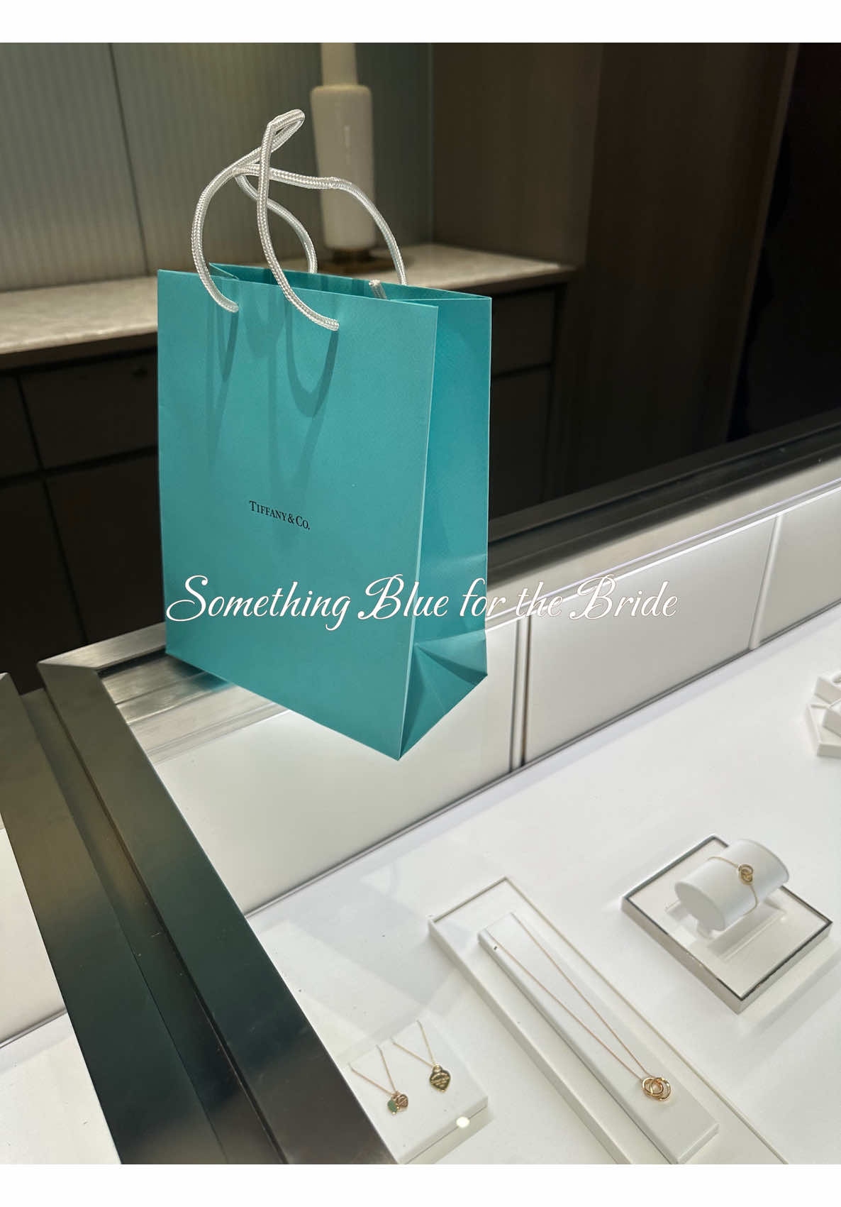 “Something old, something new, something borrowed, something blue” 🤍 #weddinggiftsforbride #weddinggift #bridalshowergift #giftforthebride #giftfrommadeofhonor 