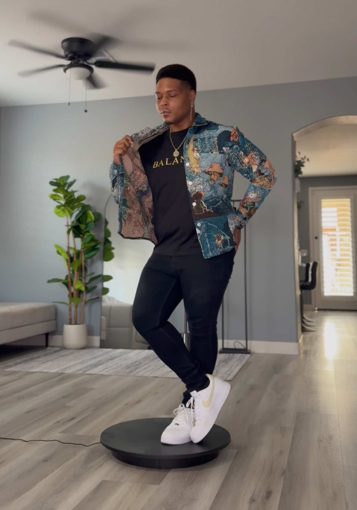 Nothing beats a good deal on clothes 🔍 C0de: dyn7958 for $0 items 🎉✨ Check out the link in my bi0 to shop now! 🔗 (Only for new app users with qualifying order. T&Cs apply) #temu #temuhaul #temufinds #fyp #streetwear