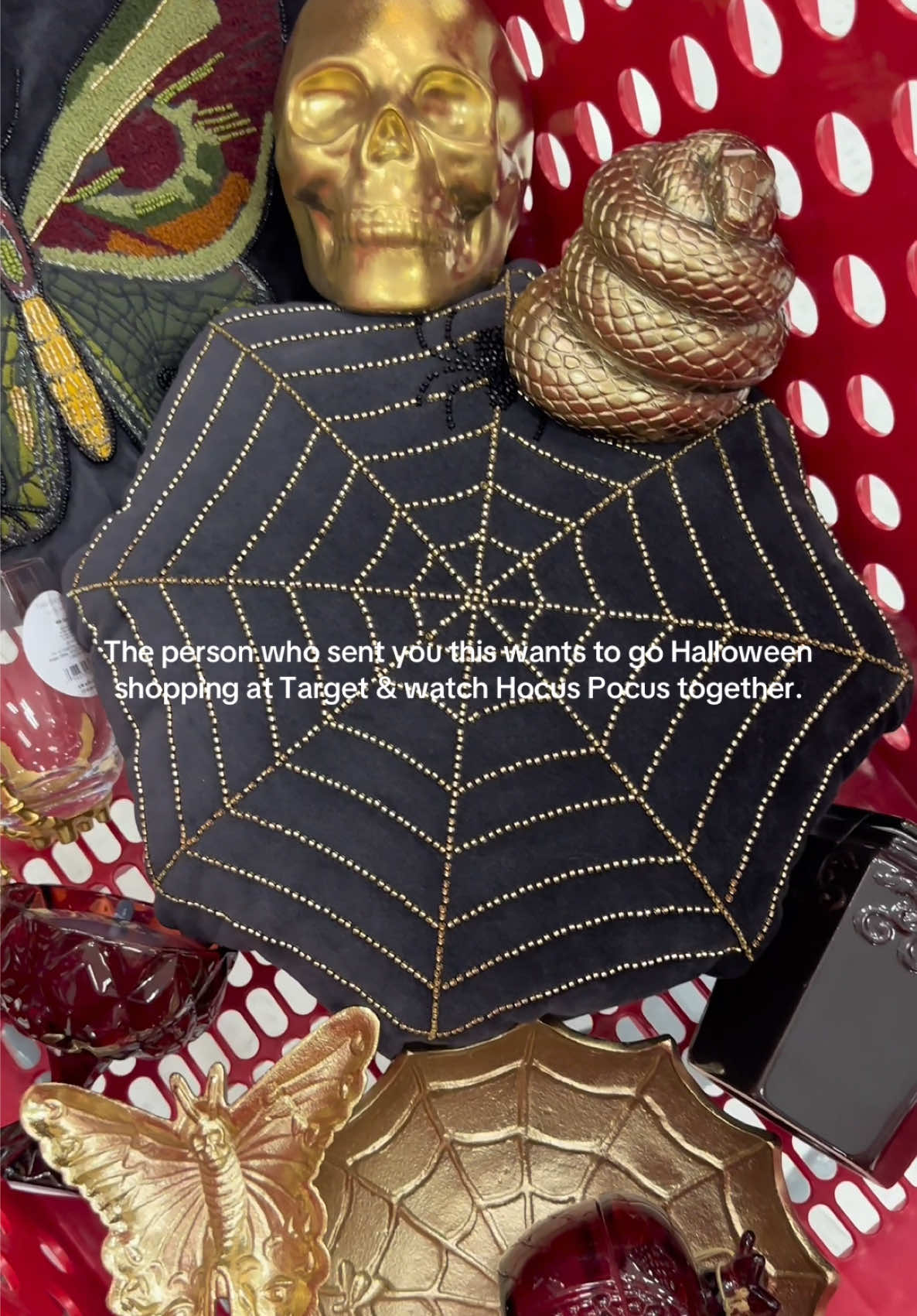 Send this to your Halloween loving besties to let them know you want to go Halloween shopping at Target and watch Hocus Pocus together with a sweet treat🎃🖤 #halloween #halloweendecor #targethalloween #targetshopping #halloweenvibes 