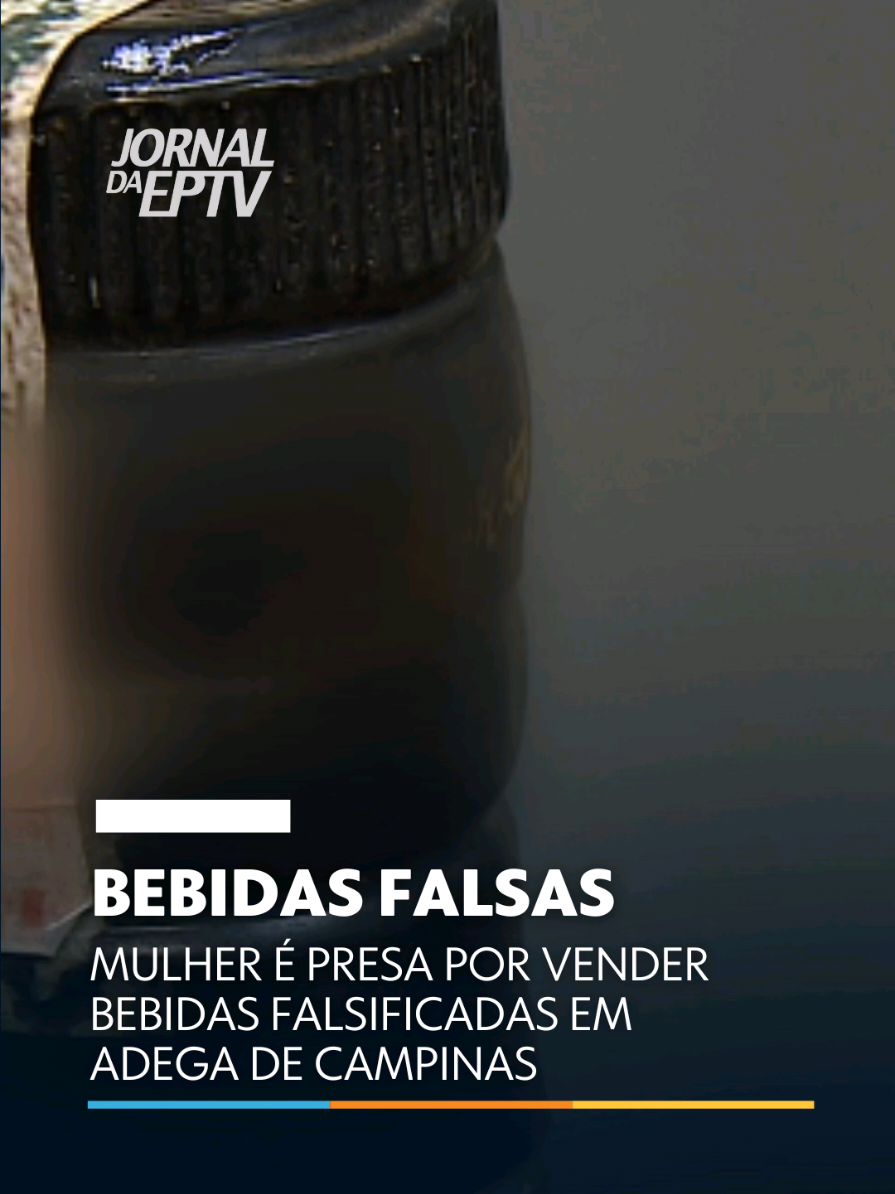 Depois de identificar uma fábrica clandestina de bebidas a Polícia Civil de Campinas começou uma operação em comércios suspeitos de comprar os produtos falsificados e logo na primeira adega já identificaram irregularidades! Foram encontradas bebidas abertas e outras garrafas lacradas para venda! A adega foi fechada e a dona do comércio foi presa. De acordo com a Polícia pelo menos 27 estabelecimentos de Campinas, Valinhos, Vinhedo e outras cidades da região foram listados como compradores de bebidas falsas! A fiscalização deve continuar nesses locais! #bebidafalsa #news #tiktoknoticias 
