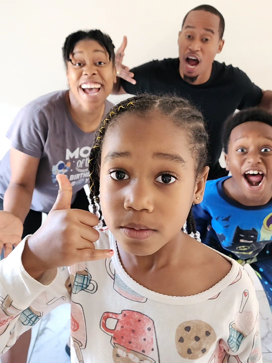 Who you gonna call...? 📞📲 #Halloween #whoyougonnacall #Halloweentrans #trickortreat  #spookyseason 