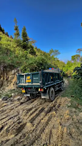 Đường hơi xấu tí như nắng là cứ đi thôi 🤣🤣🤣#thacofoland #fd1504wd #đammexetai🚚🚚 