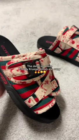 We just dropped these limited edition Dracoslides this weekend and there already one of our craziest drops 👀 If you want them, check our bio #dracoslides #tiktokmademebuyit 