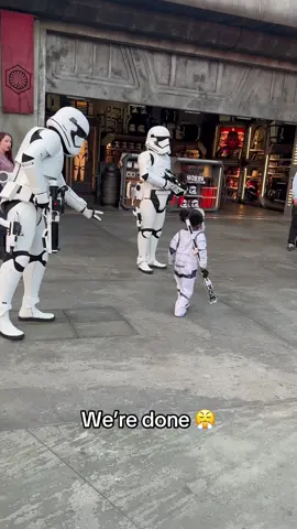 She went to the dark side 😭 @Project Big Screen (via:Amazing1718_/ig) 