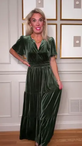 Amazon velvet finds that always sell out before the holidays 👀✨ Top-rated & under $50 — don’t wait! Use the link in my profile to shop #HolidayReady #AmazonFashion 