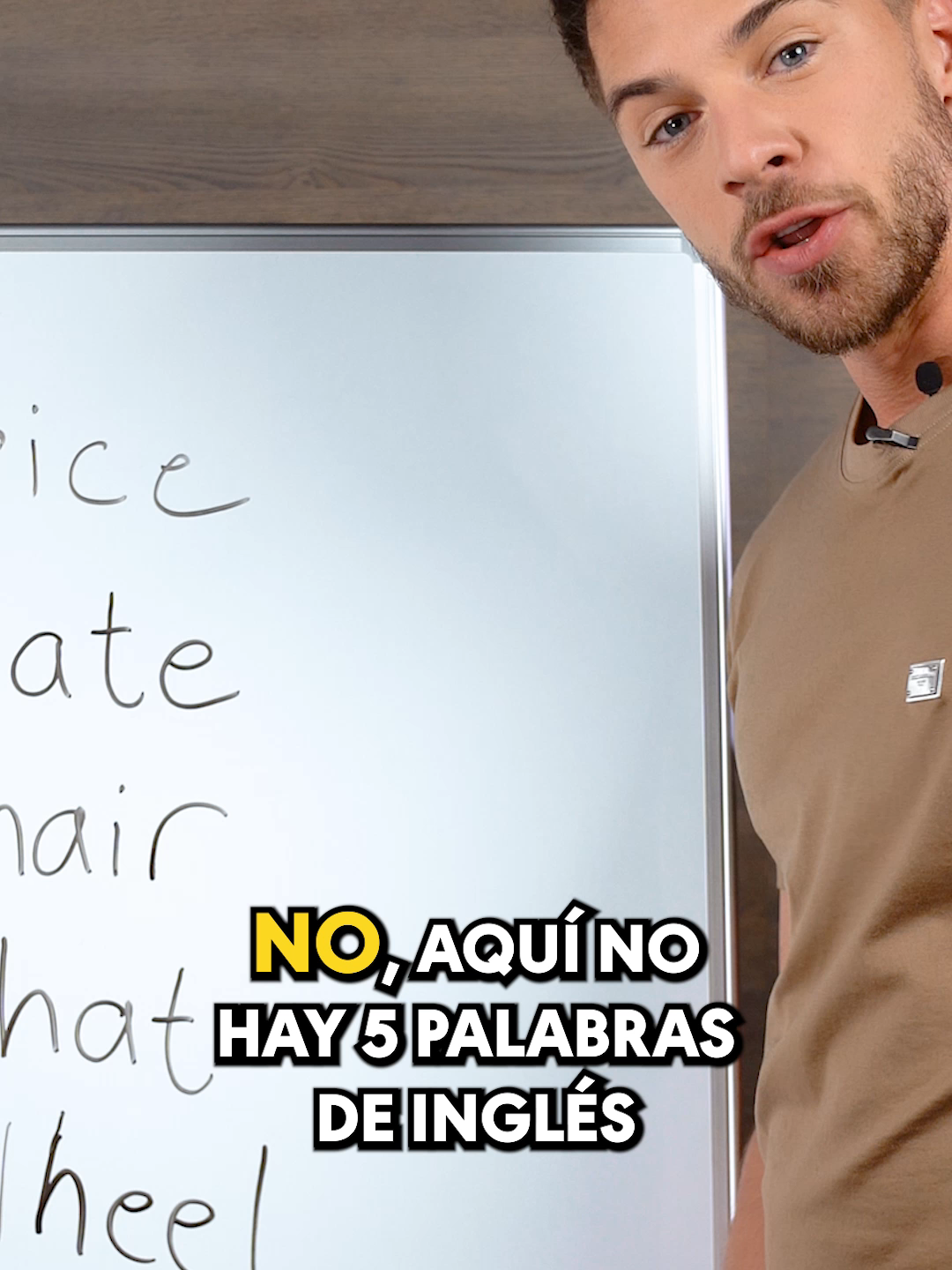 Comenta “RETO” y desbloquea tu inglés en 3 días 🔥 Si aún traduces palabra por palabra o no entiendes a los nativos… esto es para ti. 3 clases EN VIVO el 28 de octubre para romper tus bloqueos con el inglés. Solo necesitas internet, actitud y decidirte HOY. 🎟️ Compra tu boleta antes que suba el precio ⤵️ __________ -RETO -RETO -RETO #vocabulary #aprendeingles #cursodeingles #inglesonline #clasedeingles #RetoRAIO #kaleanders