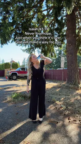 Interview fit. #redbull #interview #pnw #countrymusic #blondie @Red Bull @Red Bull USA 