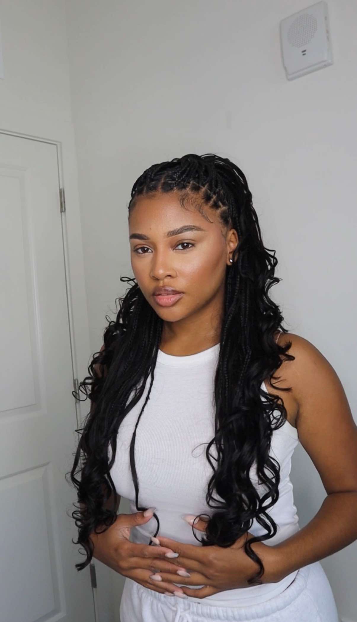 French curls for the girlssss. The perfect style to kick off my “cozy braids” series for the fall 🍂 Hair: @YWigs Official  3bundles • loose wave hair  #jaidanielle #DIY #hairinspo #frenchcurlbraids 