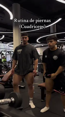 Rutina de cuadriceps! #legday #GymTok #gymmotivation #foryoupage #bodybuilders 