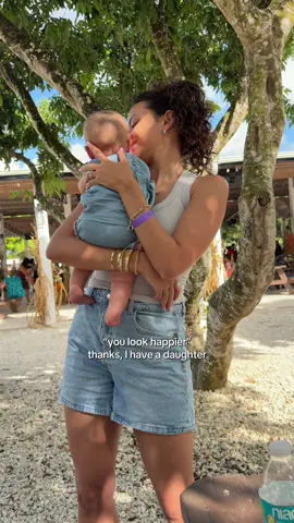 the best thing I never knew I needed 🫶🏽 IB: @chameymedlin  #motherhood #girlmom #momtok #motherdaughter 