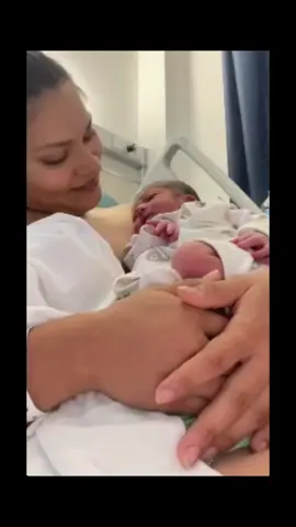 Mi regalo más Preciado del 2024 🥰#mi1rasobrinanieta👧🏻 #El amor de tía 😘💞#Laconsentida😘👸🏻#parati @estefaniaarteaga52 