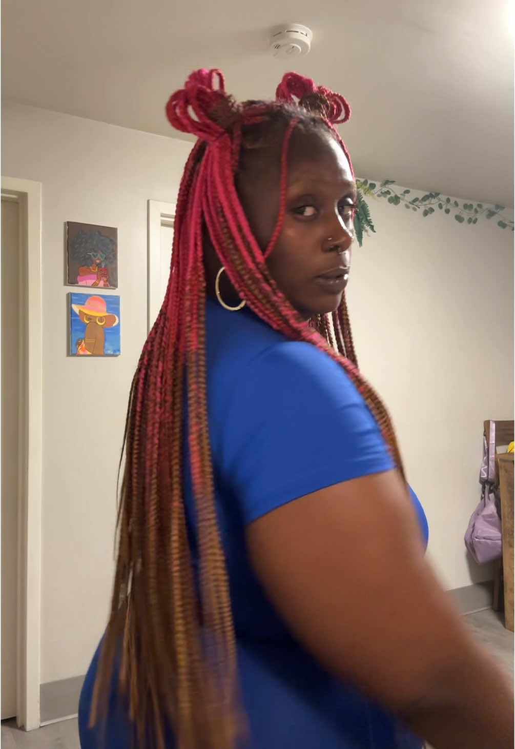 Walk from the back to the front 💃🏾 @Yan #muva_littae #fypシ #viral #strut #BlackTikTok 