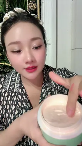 Trắng mạnh không bết rích 