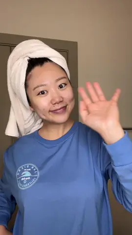 Ok but my skin is skinning and my makeup has never glided on so smoothly…🤩 TRY THIS TWOSTEP SKINCARE ASAP if you want them compliments 🤌 Products: Mediheal PDRN Lifting Pad (purple box) & Mediheal Madecassoside Moisture Sun Serum You can only get them on @올리브영 OLIVE YOUNG Global or @Amazon. You can go on my link in my bio or directly to their sites! Strong advocate of @MEDIHEAL 🥰 #oliveyoungfinds#medihealkincare #medihealpurplepad #k#koreansunscreenkoreanskincare  