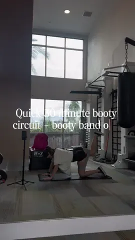 This booty band, 30 minute circuit will have your glutes screaming 😮‍💨 #fyp #foryoupage #Fitness #arizona #BootybyYara 