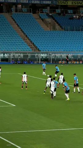 É os guris do Grêmio! 🇪🇪