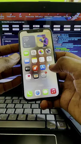 Men kijan pou instale yon turbo sou Yon iPhone. #iphone #unlock #astuce #techtok #trick 