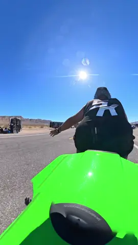 Vegas 2025 🏜️ roll bowl  Trp nation 🏁 Trp Kawasaki zx10rr 240lb rider vs Suzuki Gsxr 1k good runs 💪 #trp  #trpnation #trptuned  #trpsauce  #kawasaki   
