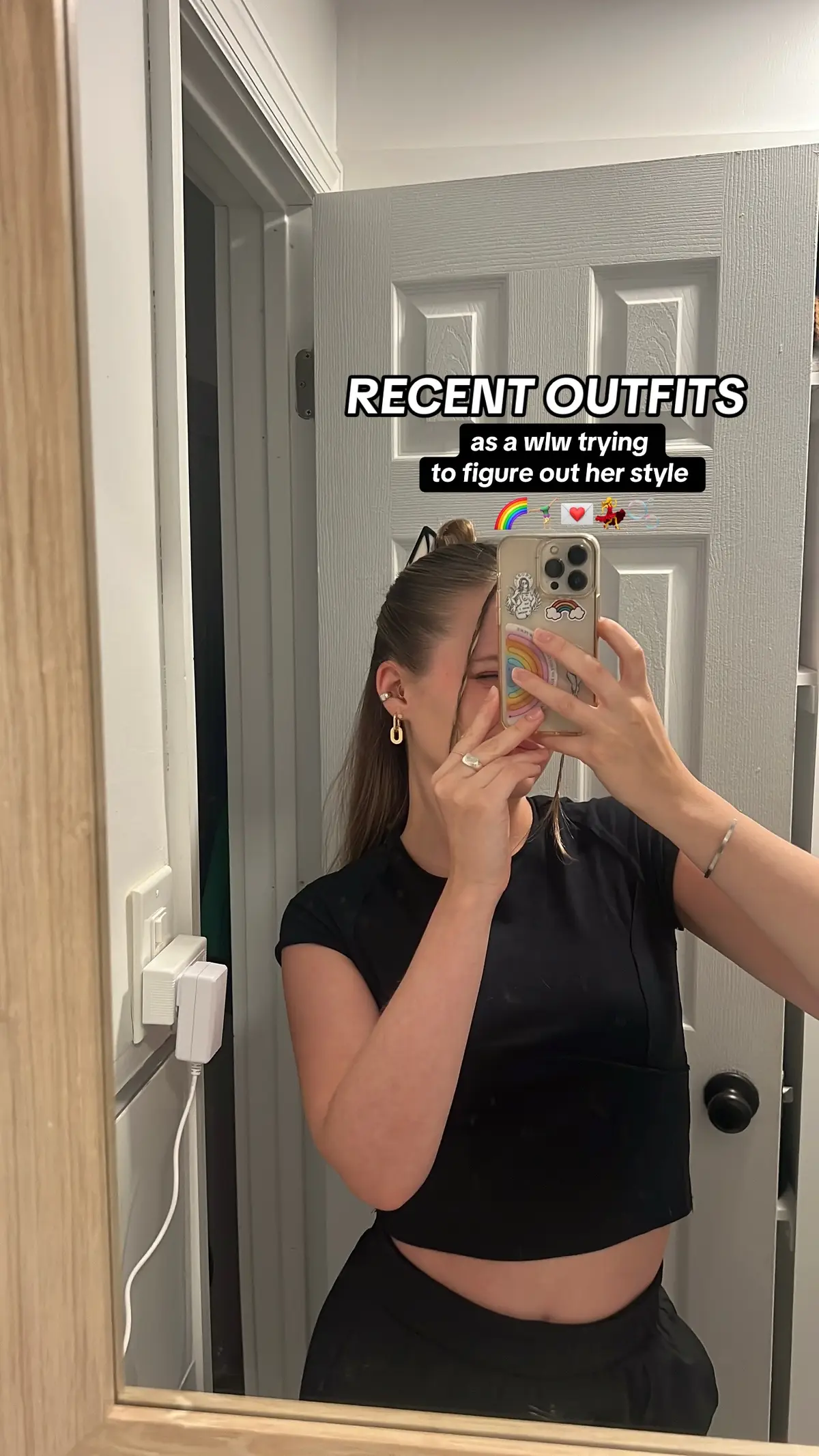 balancing fem x masc vibes is an art i’m still trying to LEARNNN #wlw #wuhluhwuh #outfitinspo #tomboystyle #wlwoutfit 