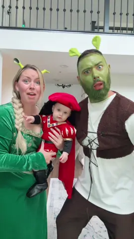 Fiona might actually leave Shrek for Lord Farquad 😂🤷‍♀️ ##halloween##shrek##family