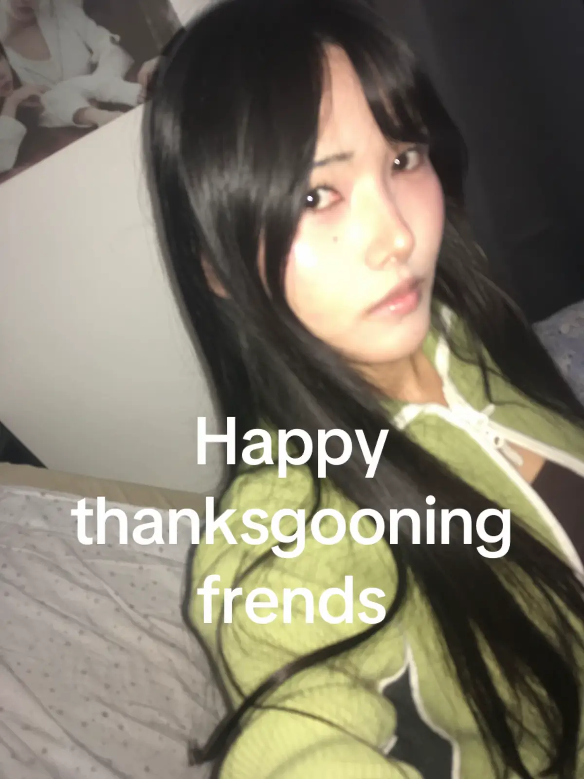 Day off so i took a gajillion selfies (im canadian thanksgiving is in October 😒)