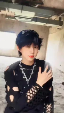 mama ko blue 😍🥰 nag babalik ang vavaetah sa pagiging yiming shipper 🤗🤗 dinmn Ako nag signing off Iwan ko sayo self, idk how to edit 😔😤#yiming