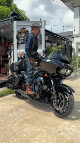 😎🌵Morning 🤠🚦🌈 #harleydavidson #vintagestyle #denim #หมวกคาวบอย🤠 #cowboyleathershop 