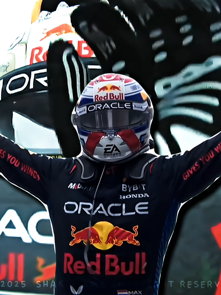 There will always be someone better behind SIMPLY  LOVELY 🗿 - #maxverstappen #f1 #hypercar #caredit #paratii 
