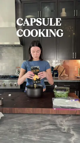 Gut health can sometimes have a direct correlation to our skin health, here’s what I’m cooking this week to stay on track  #capsulecooking #gutfriendlymeals #weeklymealprep #mealplanning 