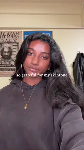 darkskin baddie anthem 😩😩😩