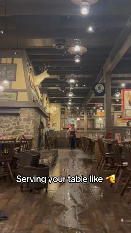 Bro was smooth with it 🫡 @VivaLaFood (via:Tyemallegni/ig) 