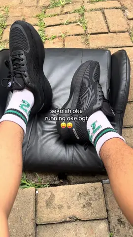 empuk, nyaman and enteng #sepatusekolah #sepaturunning #sepatuolahraga #sepatulari 