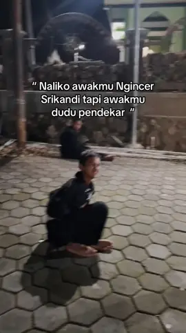 Ngincer Srikandi tapi awakmu netral auto  nekat macak pendekar 😂  #psht #pshtpusatmadiun #pshtindonesia22 #fyp #foryou 