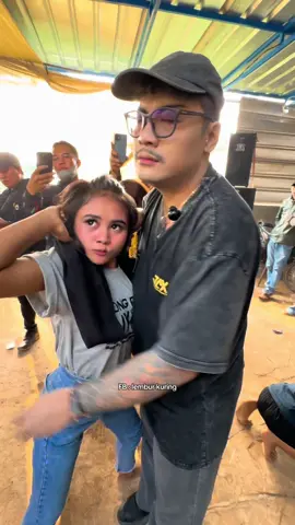 Sekali usap om sansan jeh nci langsung kesurupan #fyp #viral #fypシ゚ 