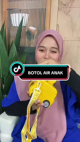 Bukan main excited bila nampak bentuk excavator! Terus nak bawa ke sekolah 😌#botolairanak #botolminum #botolminumviral 