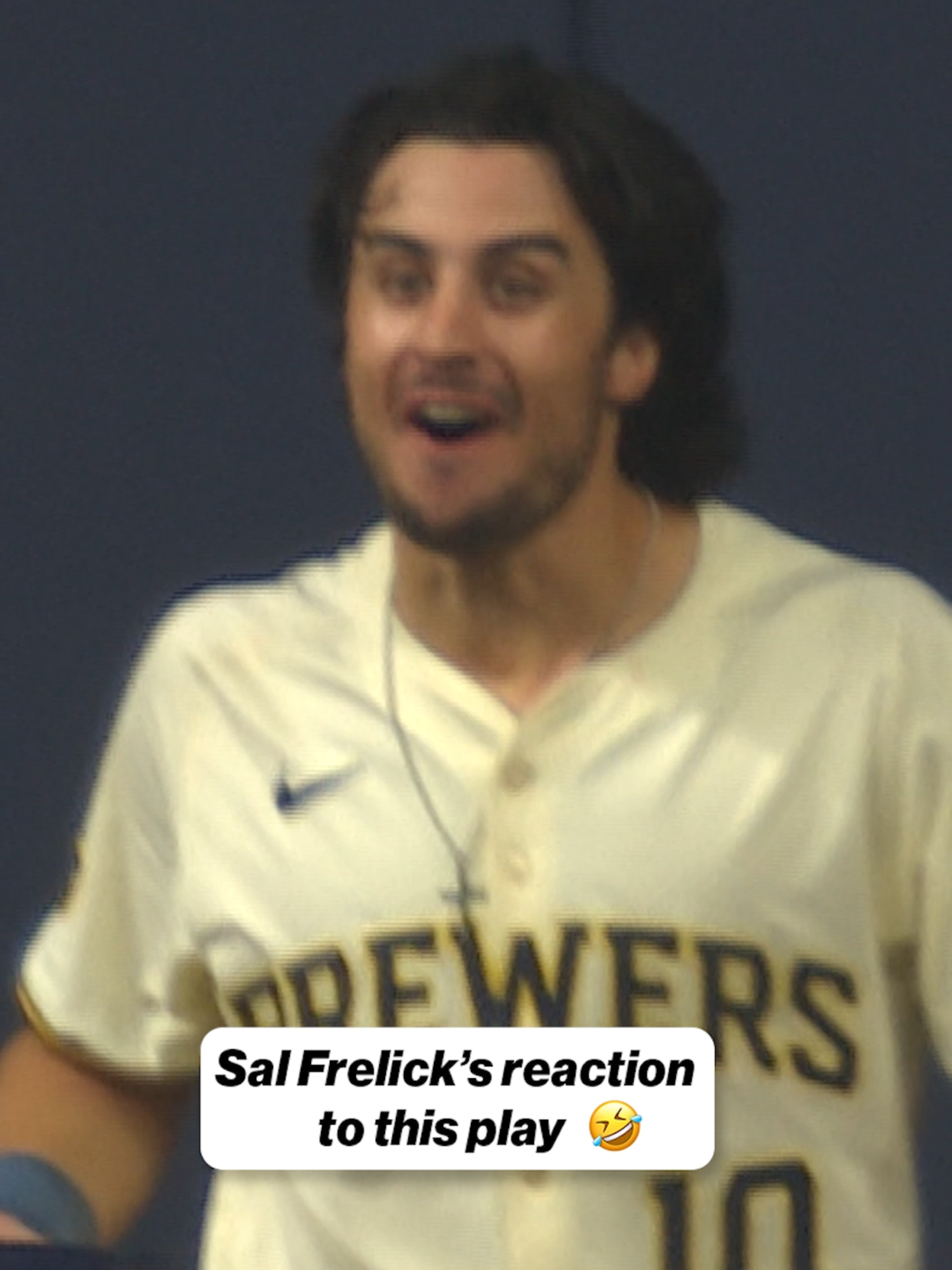 Does anybody ready lips? What'd he say?? #mlb #mlbplayoffs #brewers #dodgers