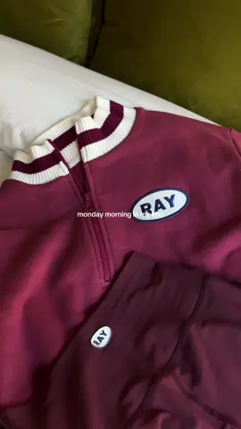 what my morning looked like before I logged onto work!!!! happy monday 🩵🩵🩵 @RAY #diml #dayinmylife #ltk #wfh #newlyweds 