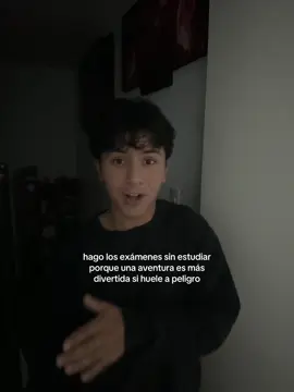 por eso repruebo 💔 #compartidos #yo #examenes #peligro #calificaciones 