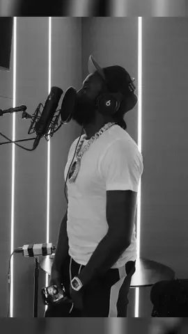 Meek Milly flow! 