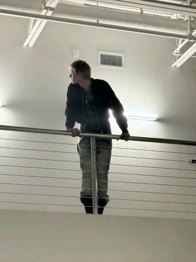 E e e || #MARTIN #코르티스 #CORTIS #마틴