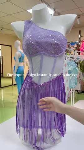 “It Shines When You Move ✨”#OOTD #fyp #tiktokshop #TikTokFashion #hotgirl 