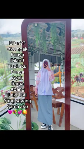 Sekarang udah ngak terlalu penting tentang cowok,, yang penting itu bisa merubah diriku jadi lebih baik#fyp #xybca #fypp 