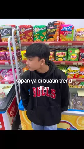 kapan yah🥲#trendtiktok#foryoupage#fyp 