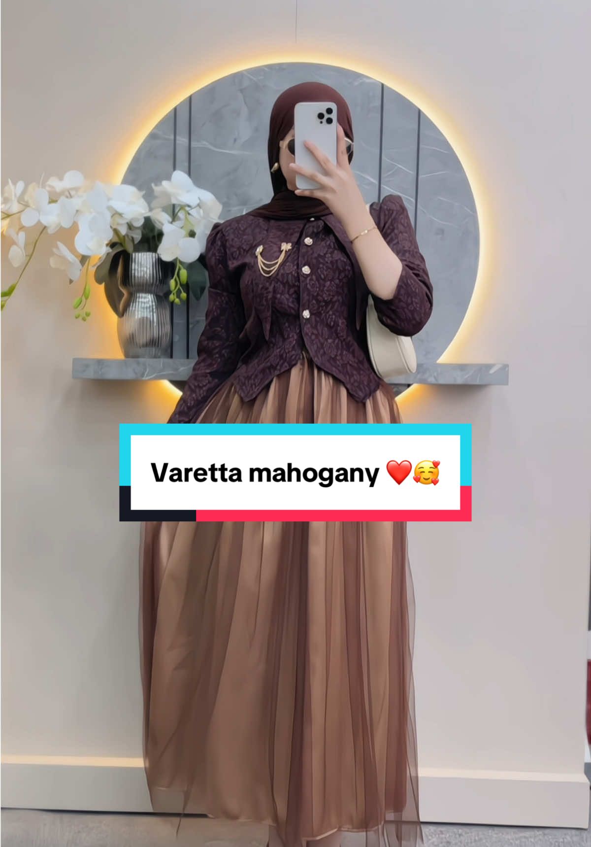 Finally setelan varetta mahogany launching🥰😍#virall #casualoutfits #ootdhijab #ayucitrafashion #kondangan #semogafyp #promoseruweekend #kondanganootd 