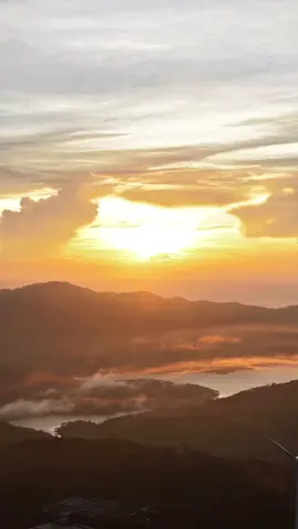 Đi Đà Lạt bạn có ngắm bình minh chưa???#sanmaycaudat #djimavic4pro #flypシ #foryou @ĐÀ LẠT 360 ° 