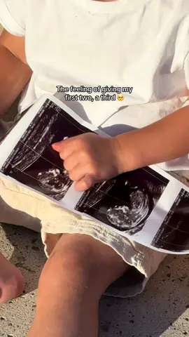 Three besties for life  #momof3 #BestFriends #Siblings #pregnancyannouncement 