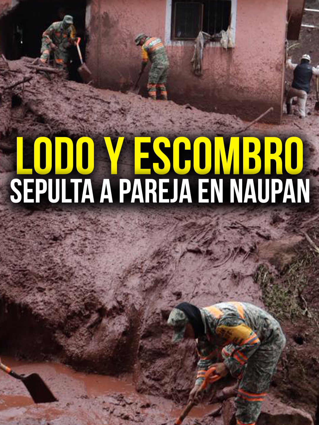 Naupan bajo los escombros, así buscan a pareja de adultos mayores entre el lodo ⚠️ #Puebla #Naupan #Clima #Noticias #Huauchinango