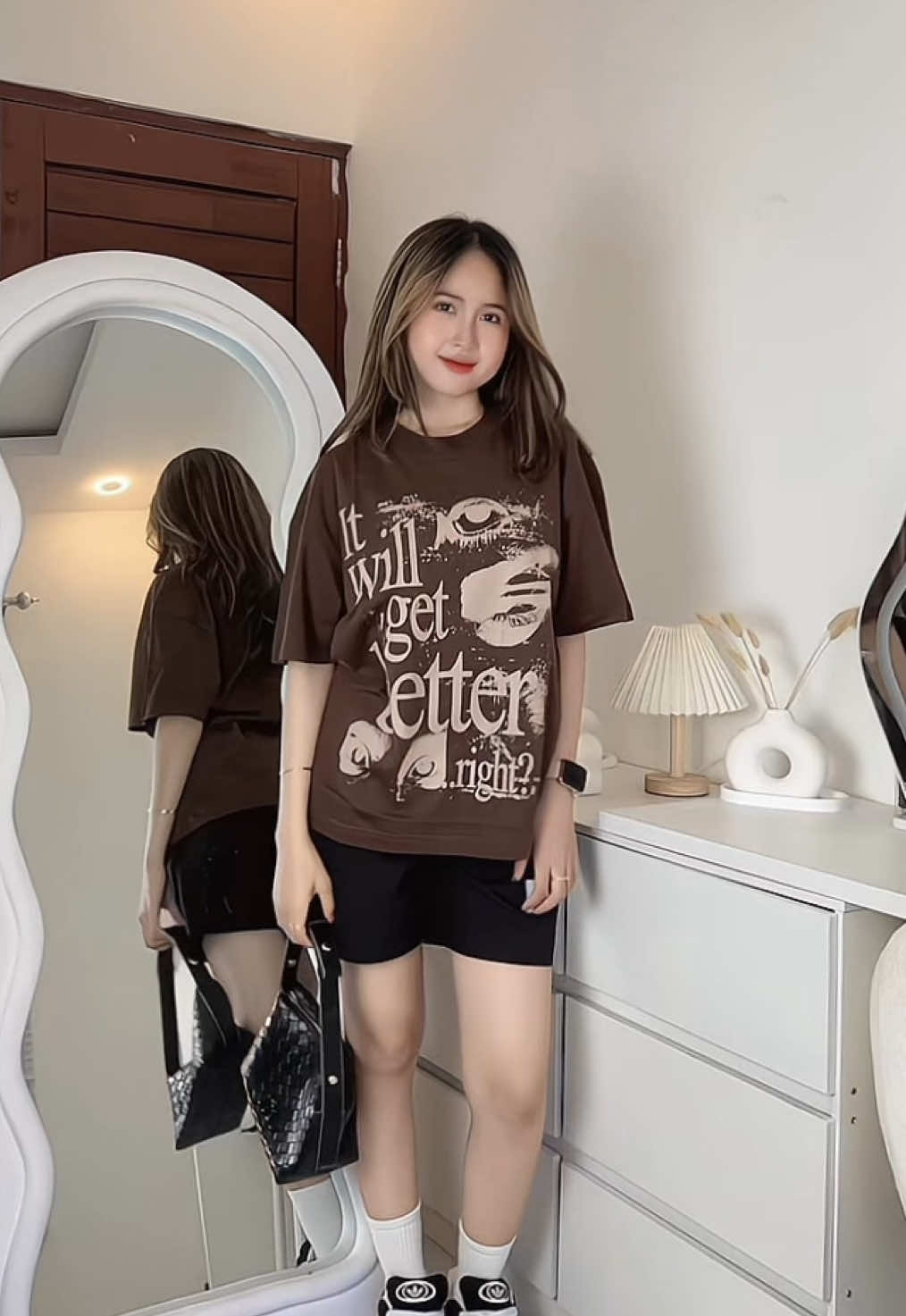 #tshirt #tshirtoversize #boxyfit #outfitinspiration #fyp 