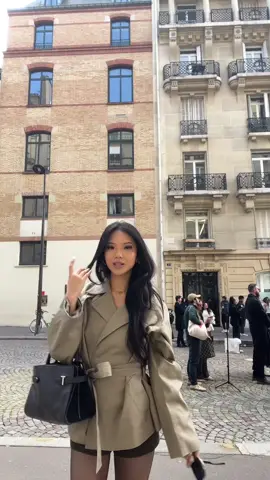 Trench coat season in Paris